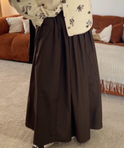 Jupe évasée avec poches | Marron