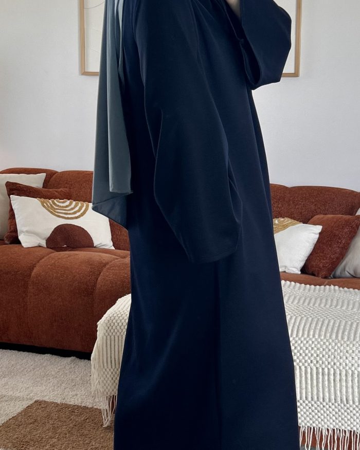 Abaya col haut Sayana | Bleue nuit – Image 3