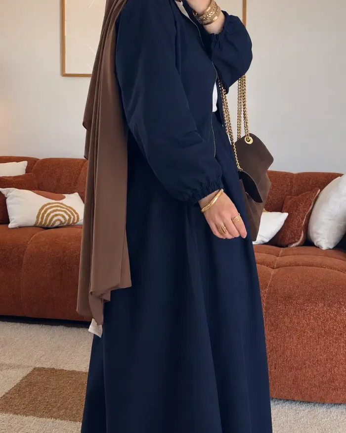 Alternative view of Ensemble Urban modest | bleu